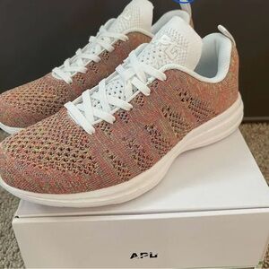 APL TechLoom Pro Multi Metallic Sneaker